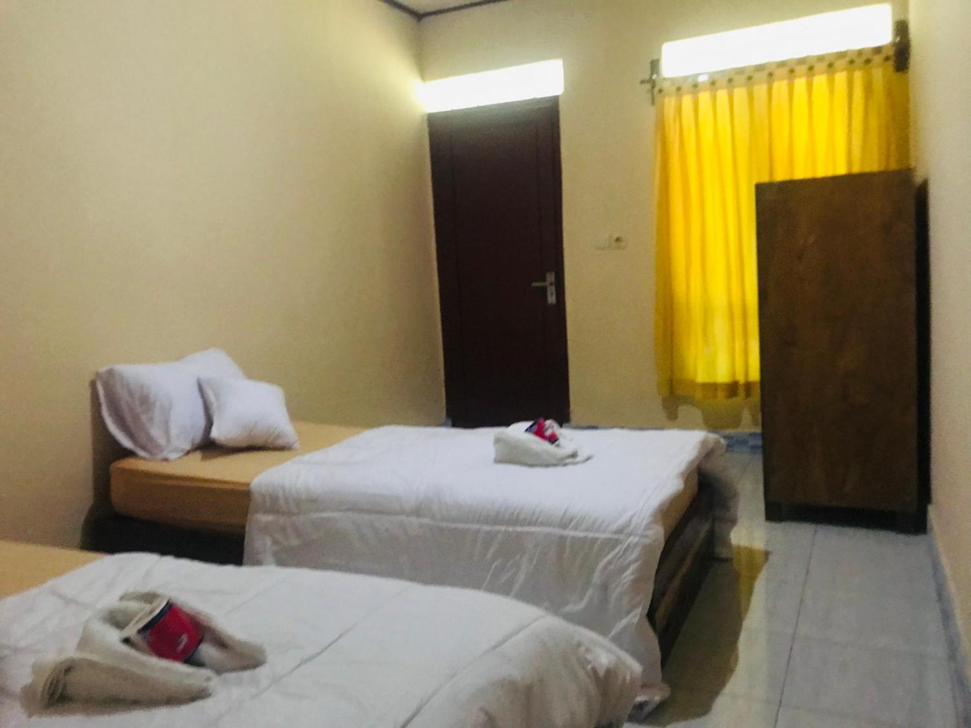 Kampung Homestay Kuta  المظهر الخارجي الصورة